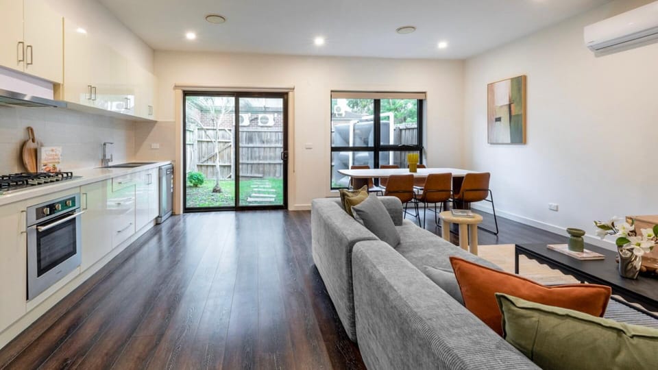 Spacious layout with seamless flow between the kitchen, lounge and dining spaces.