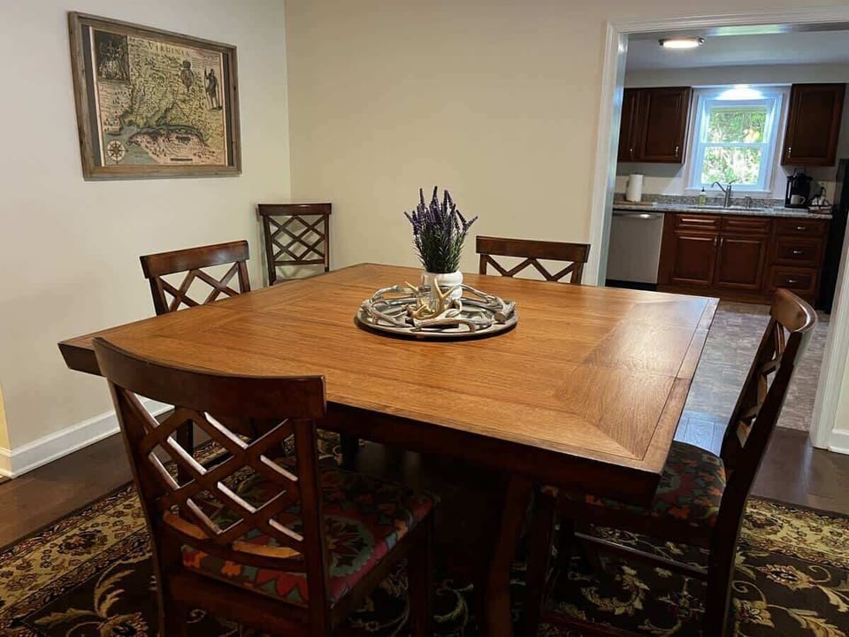 Dining - seating for six with leaf storage in the table top
