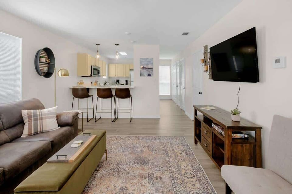 House, 2 Queen Beds, Garden View (Benachi B) | Living area