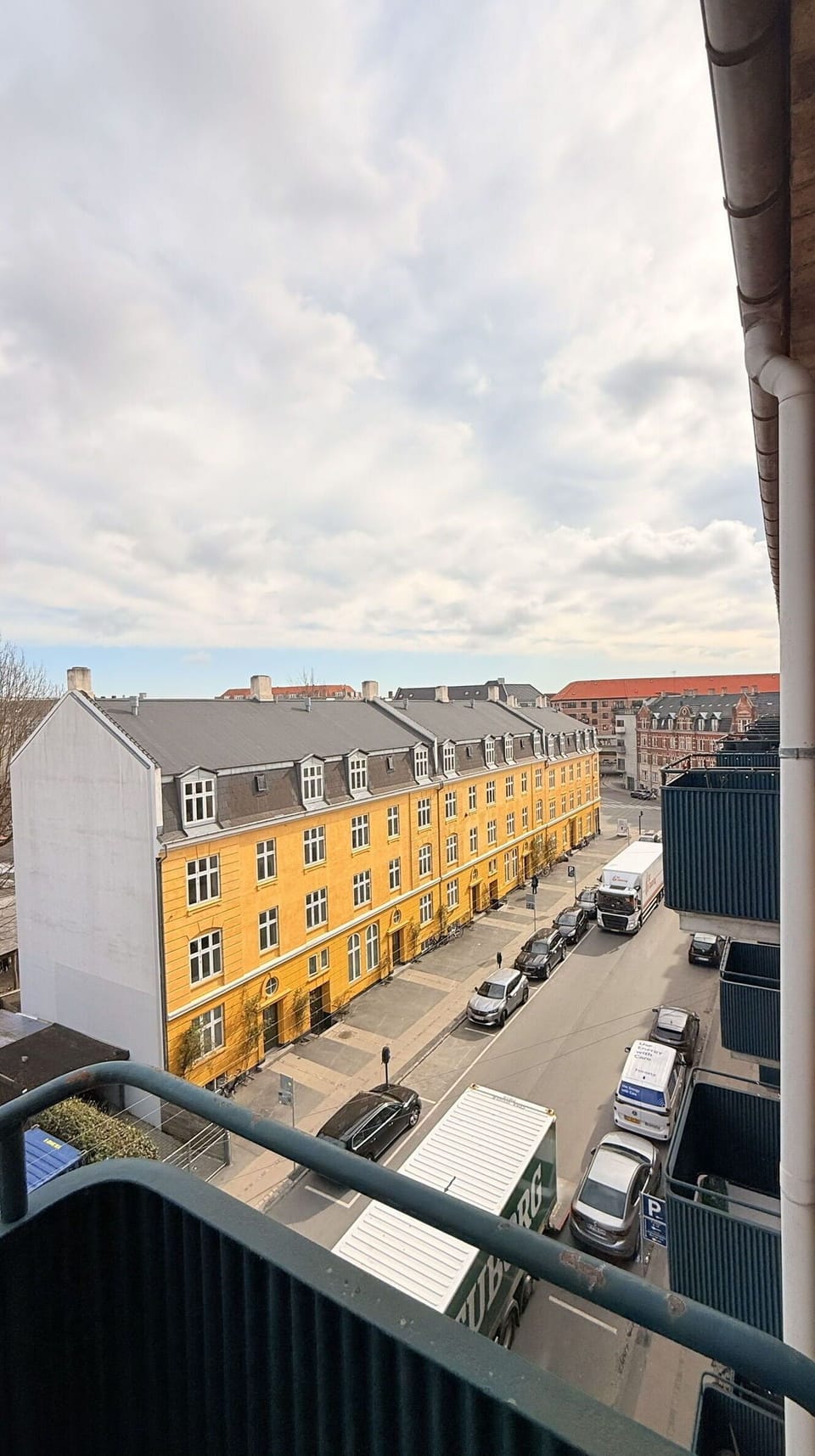 Building Exterior, Outdoor