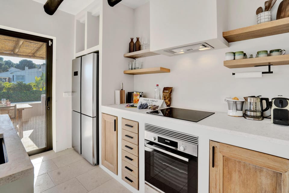 Open kitchen