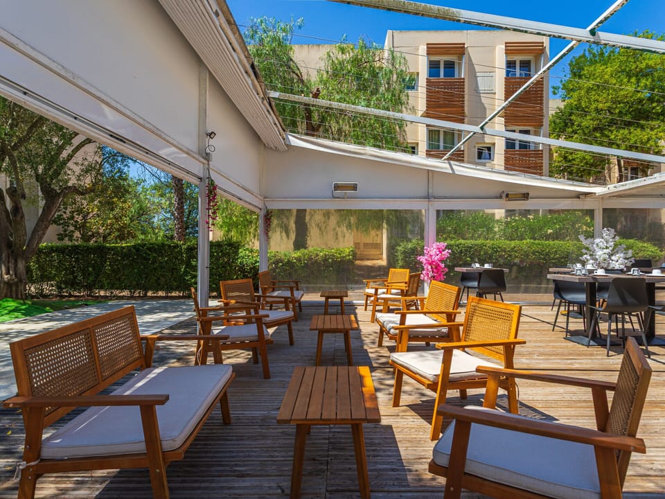 Apartment | Outdoor dining