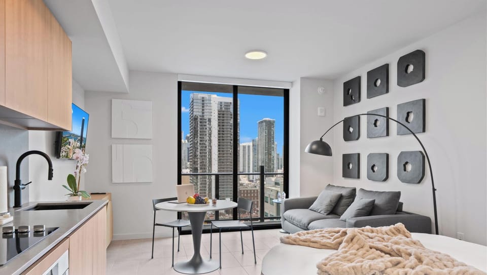 Junior Studio, City View | Iron/ironing board, free WiFi