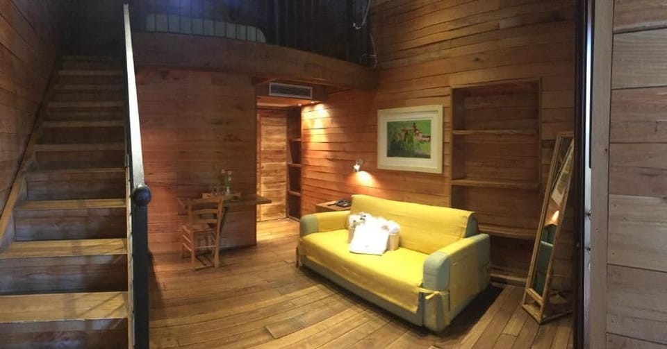 Superior Room, Balcony, Courtyard View | Living area