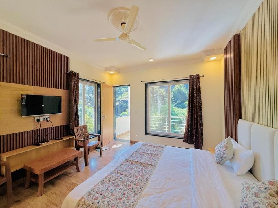 Family Room, Garden View | Free WiFi