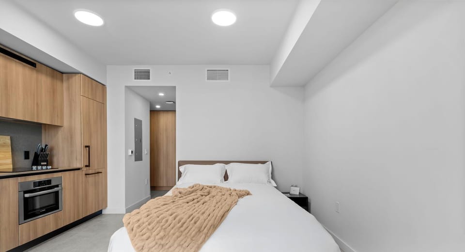Junior Studio, City View | Iron/ironing board, free WiFi