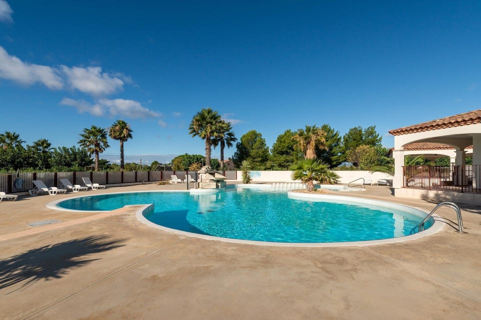 Holiday Home Swimming Pool