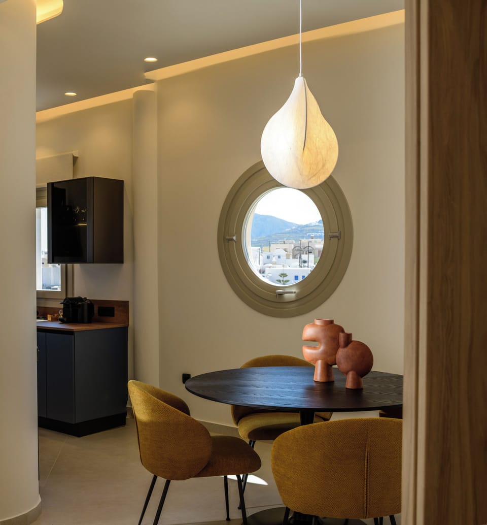 Premium 2 Bedroom Suite with Hot Tub and Sea View | Dining room