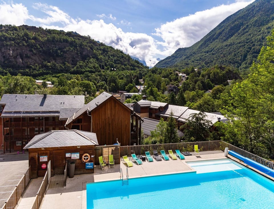 Apartment | Pool | Outdoor pool