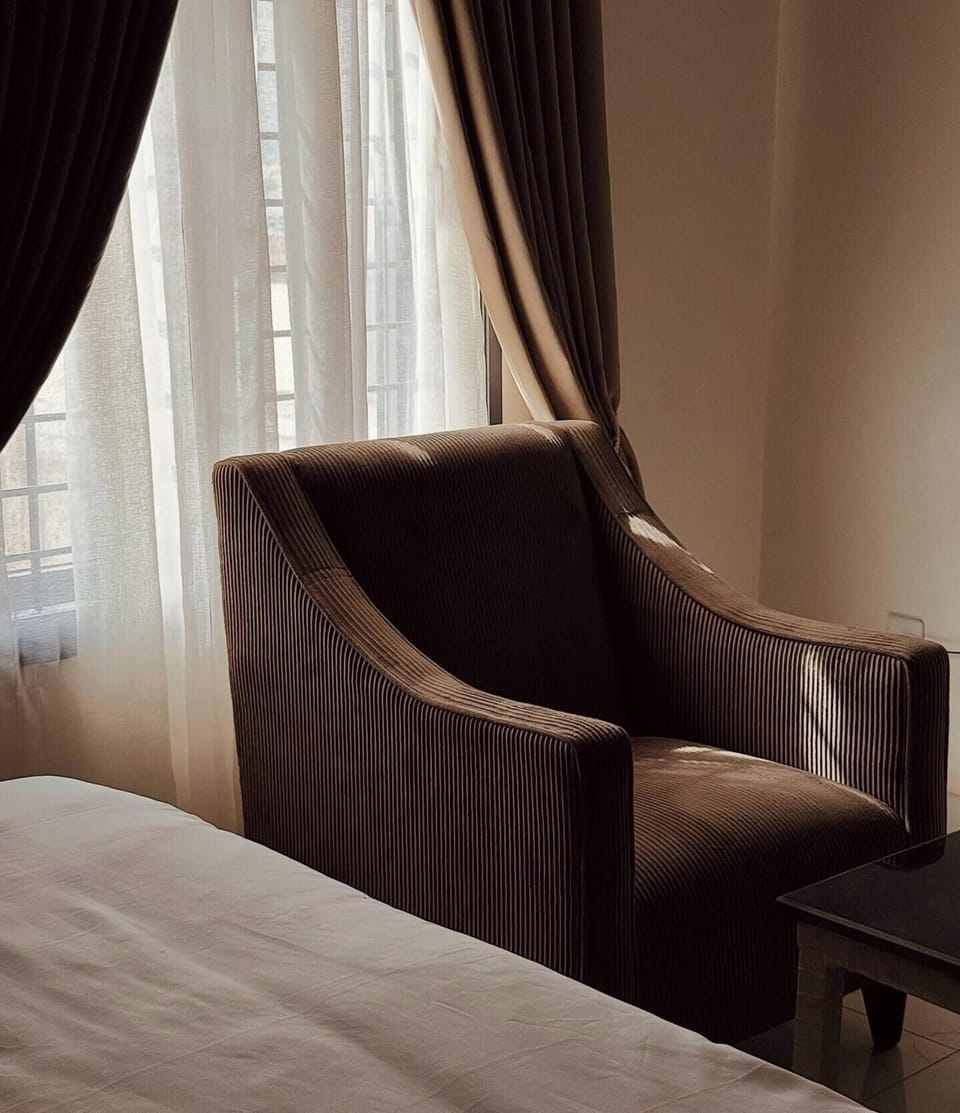 Deluxe Apartment, Balcony, City View | Interior