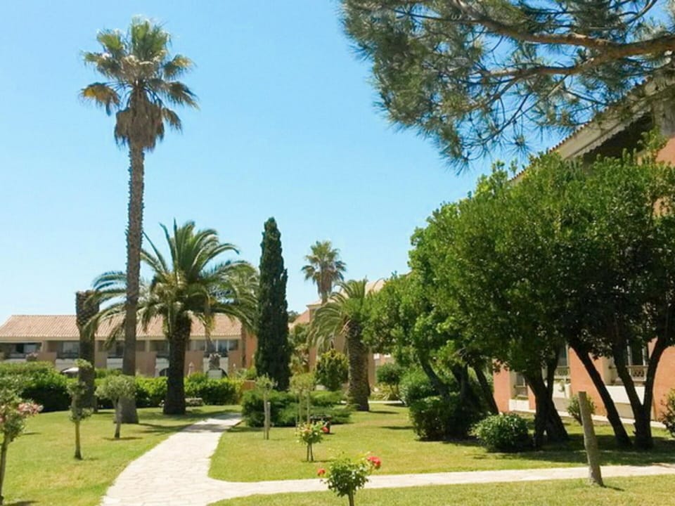 Apartment | Garden