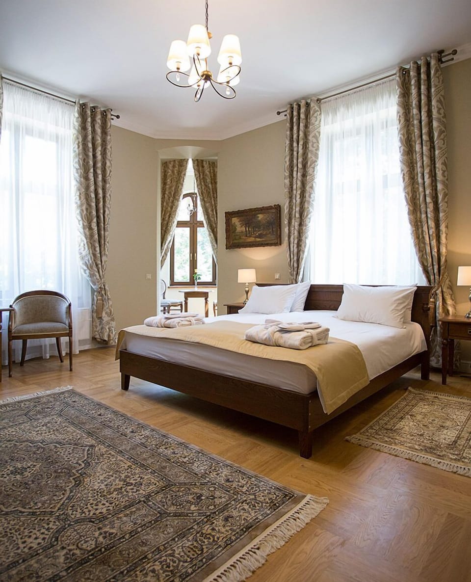 Prestige Double Room | In-room safe, desk, iron/ironing board, free WiFi