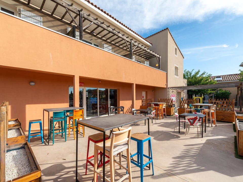House | Outdoor dining