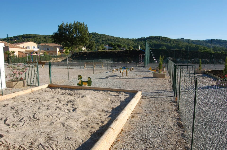 House | Sport court