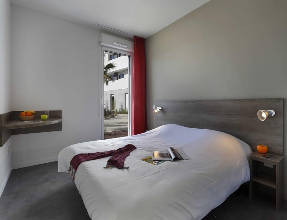 Apartment | 1 bedroom, bed sheets