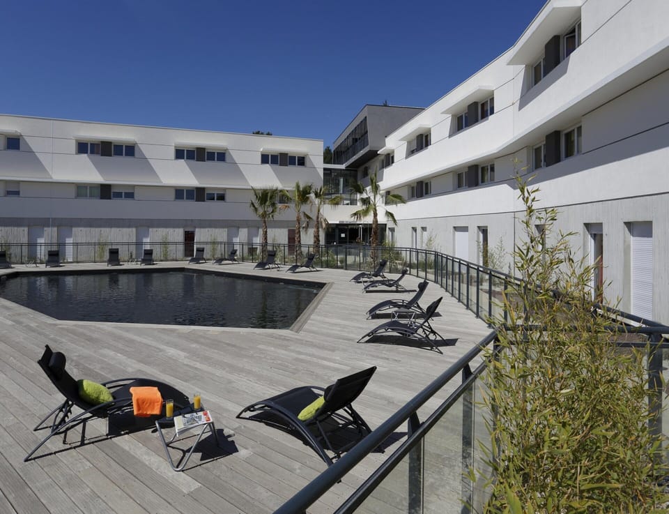 Apartment | Pool | Outdoor pool, a heated pool