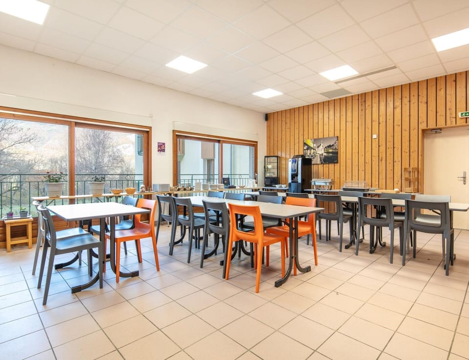 Apartment | Dining