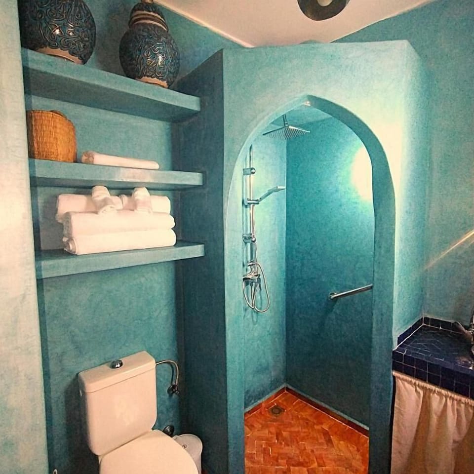 Comfort Double Room, Courtyard View | Bathroom