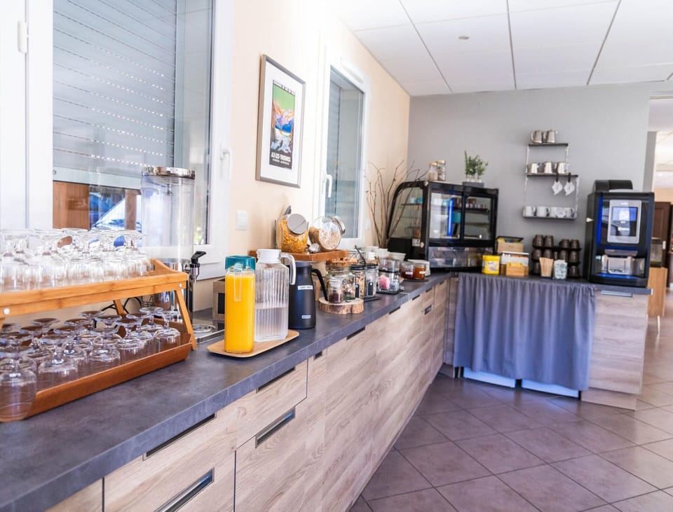 Apartment | Dining