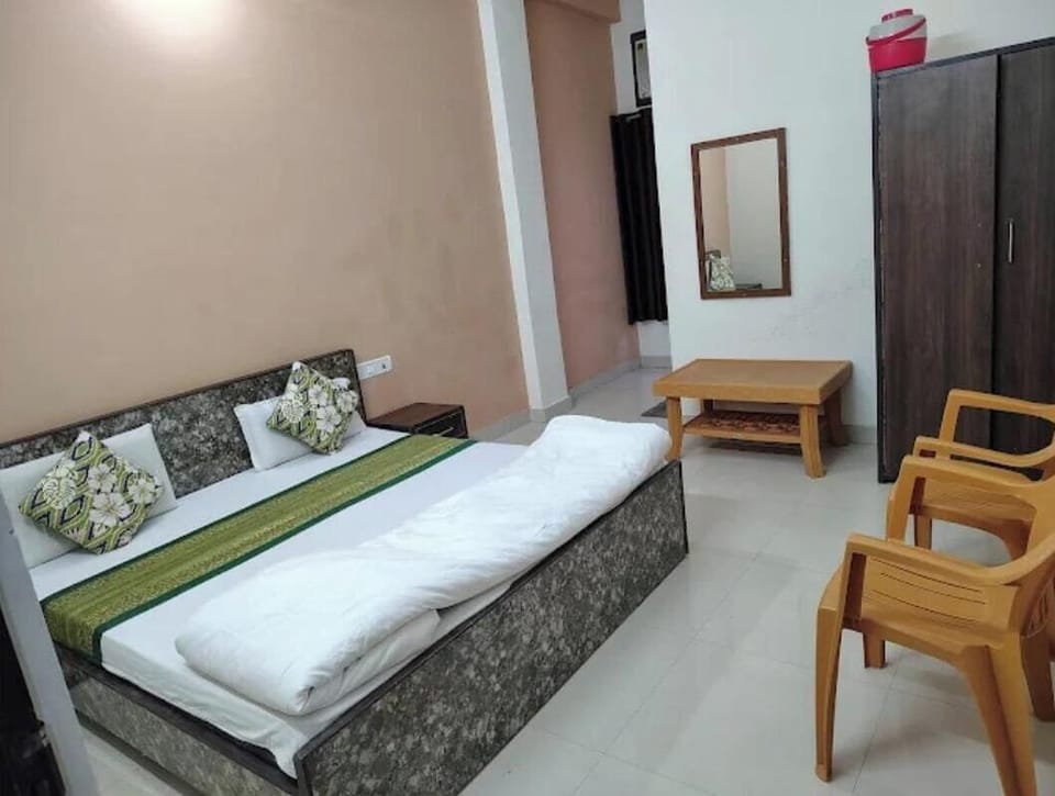 Double Room | Free WiFi
