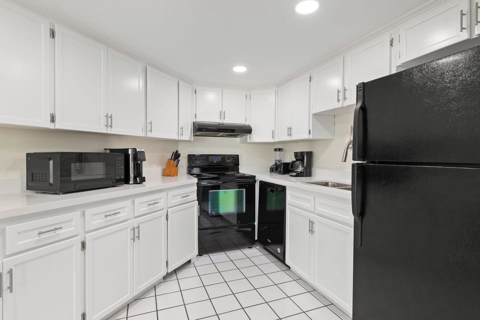 Fully-equipped kitchen featuring full-size appliances and all the kitchen gadgets needed to prepare meals