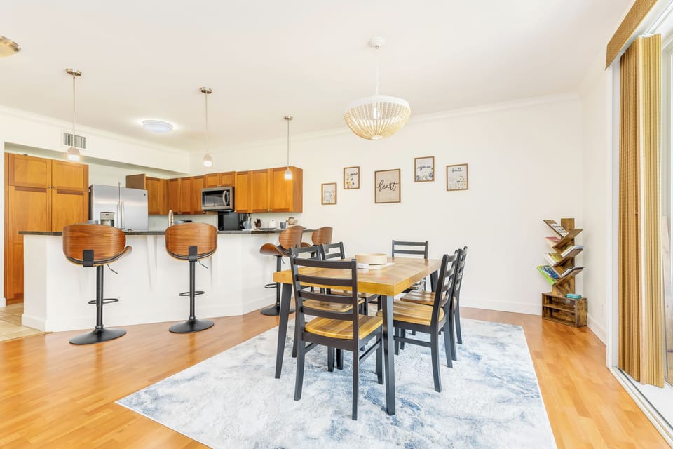 Space to prep, share, and enjoy every bite