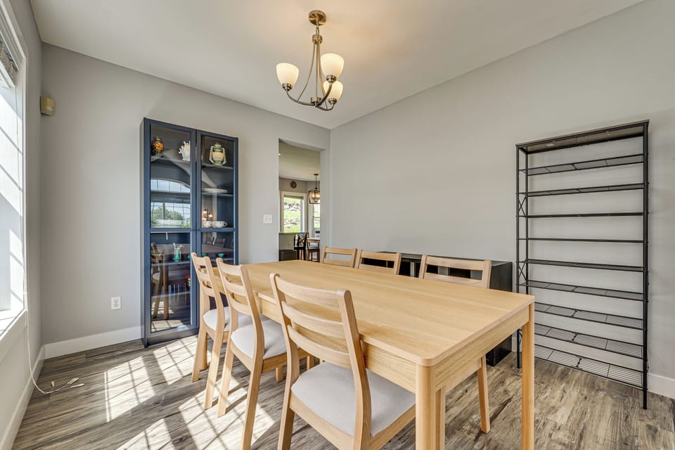 House (4 Bedrooms) | Interior