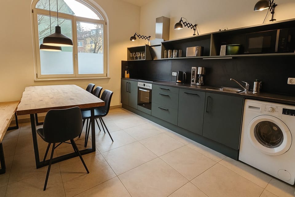 Deluxe Apartment, 5 Bedrooms, Non Smoking | Blackout drapes, soundproofing, iron/ironing board, free WiFi