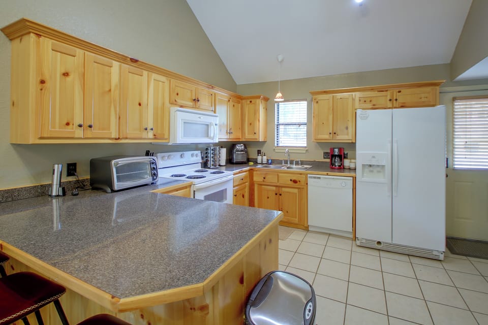House (2 Bedrooms) | Interior