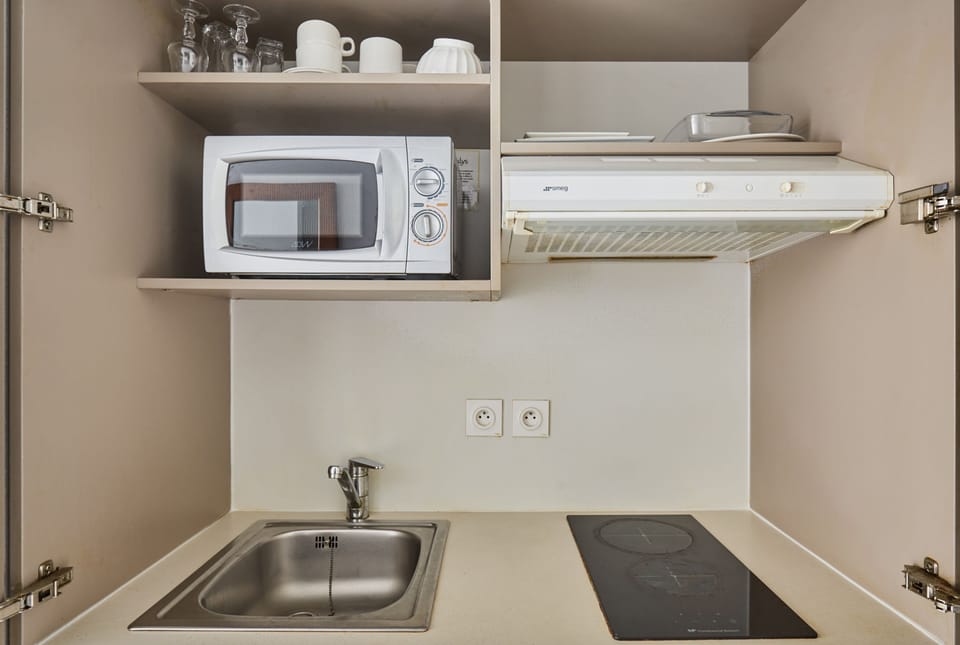 Private kitchenette