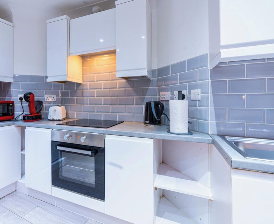 FIRST KITCHEN 