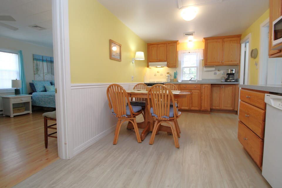 Primary on Left, Kitchen