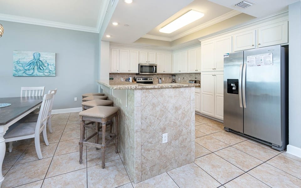 Condo, 3 Bedrooms | Private kitchen | Coffee/tea maker, fridge, oven
