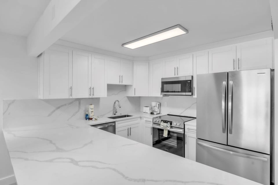 House, 1 Bedroom | Private kitchen | Coffee/tea maker, fridge, oven, toaster