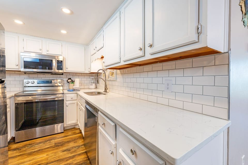 Condo, 2 Bedrooms | Private kitchen | Coffee/tea maker, fridge, oven