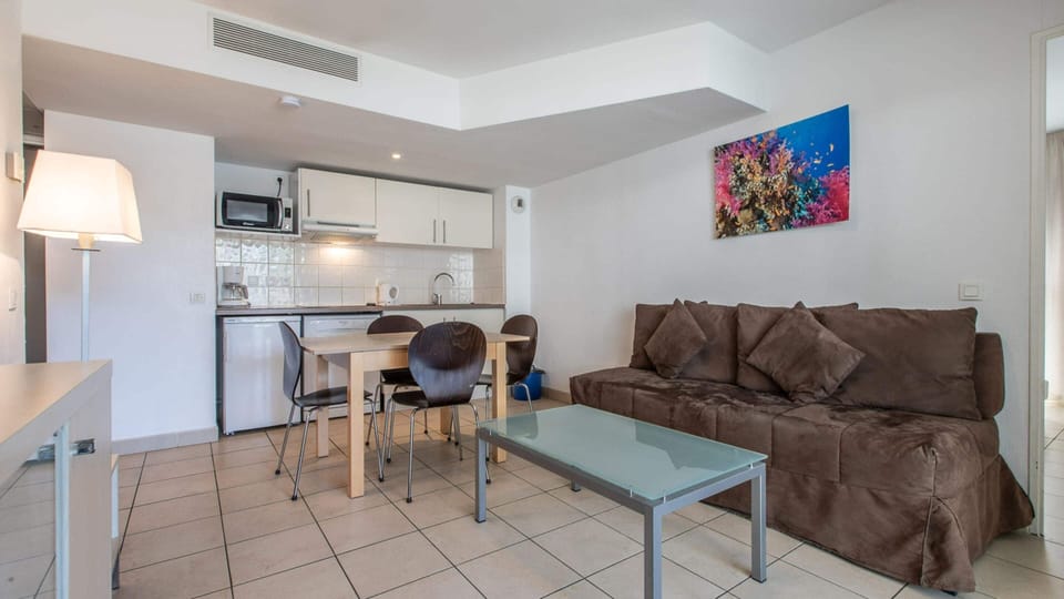 Apartment | Living room