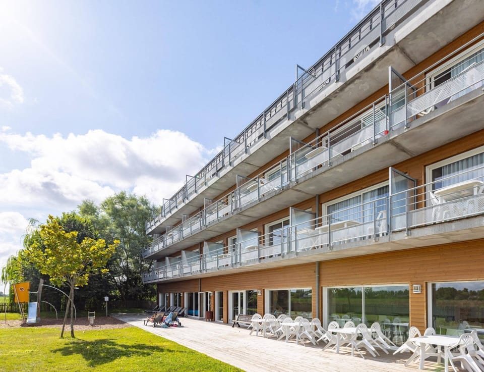 Apartment | Outdoor dining