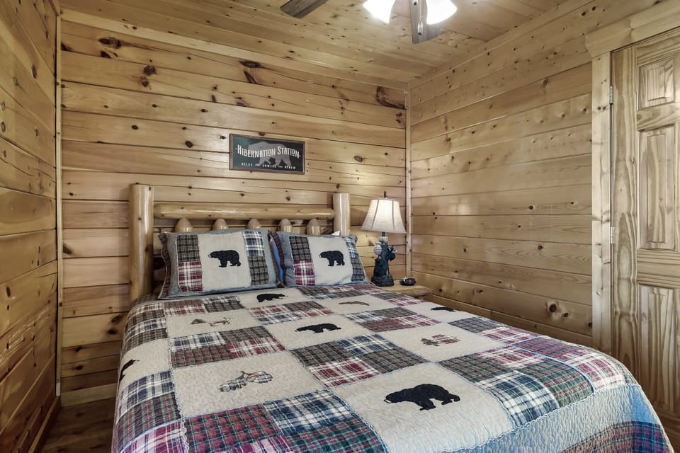 House | 4 bedrooms, high-speed internet