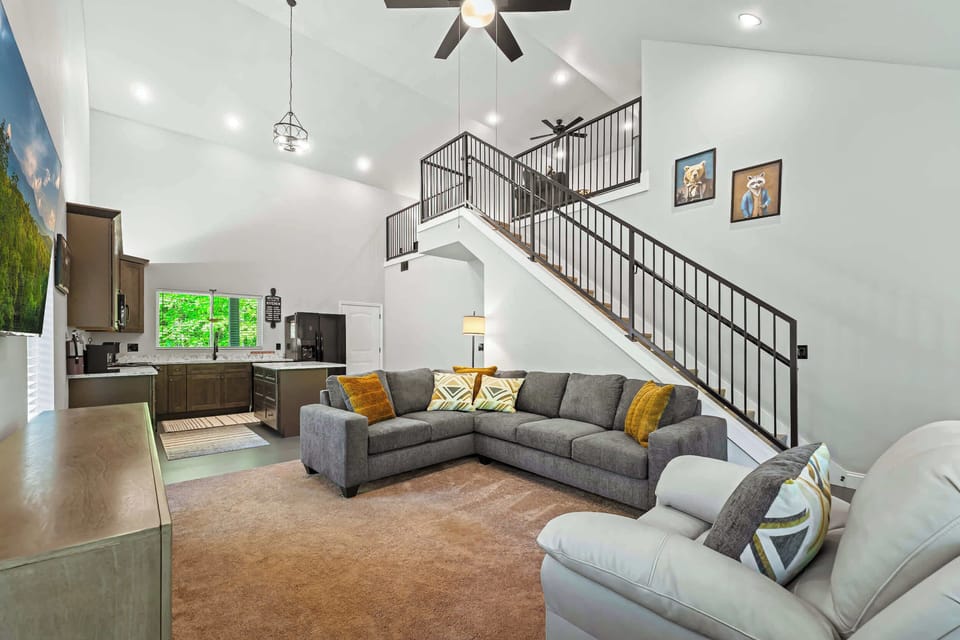 
Open Concept Living Area