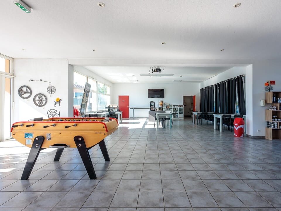 House | Game room