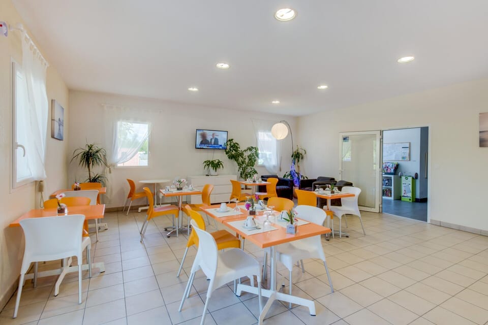 House | Dining