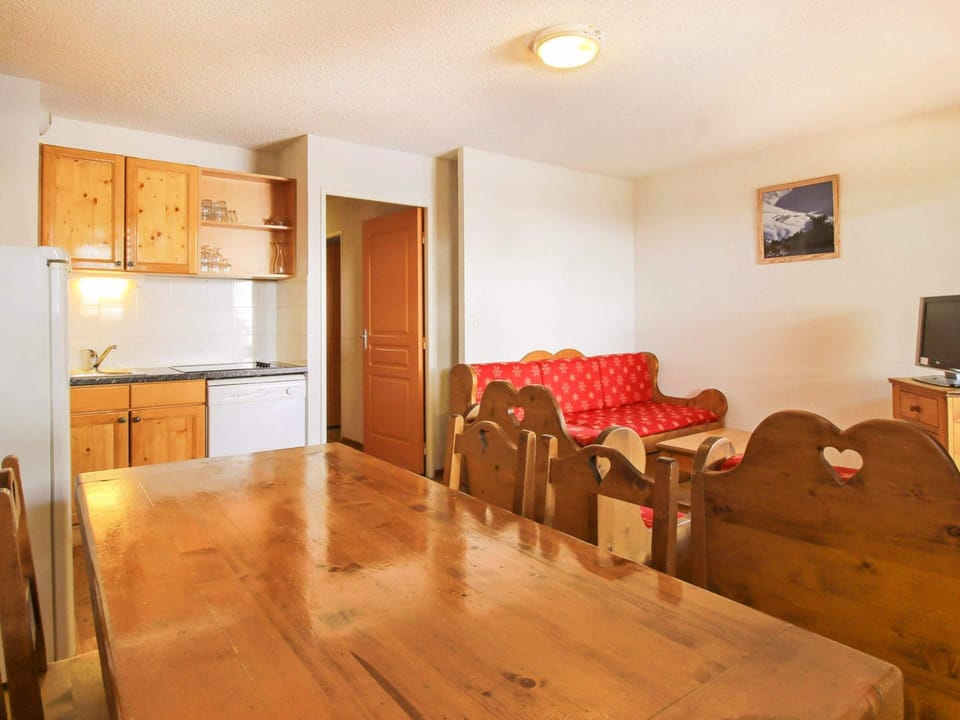 Apartment | Dining