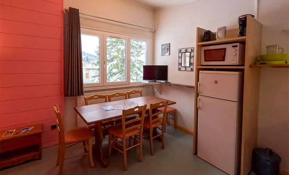 Apartment | Dining