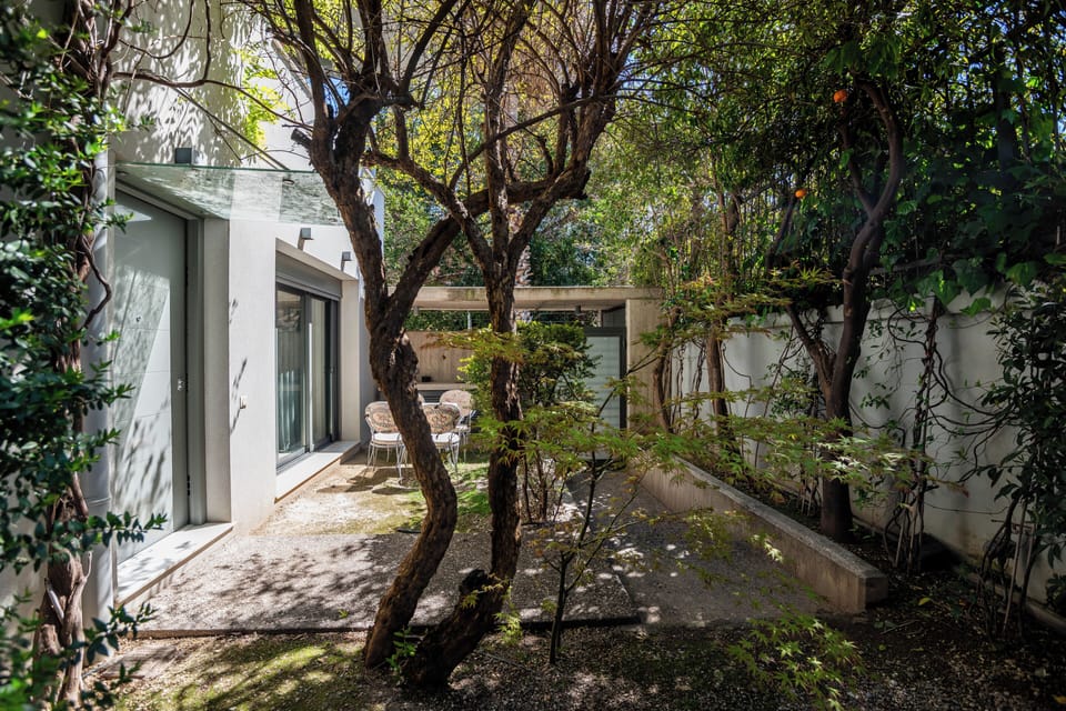 Deluxe Apartment, Garden View | Terrace/patio