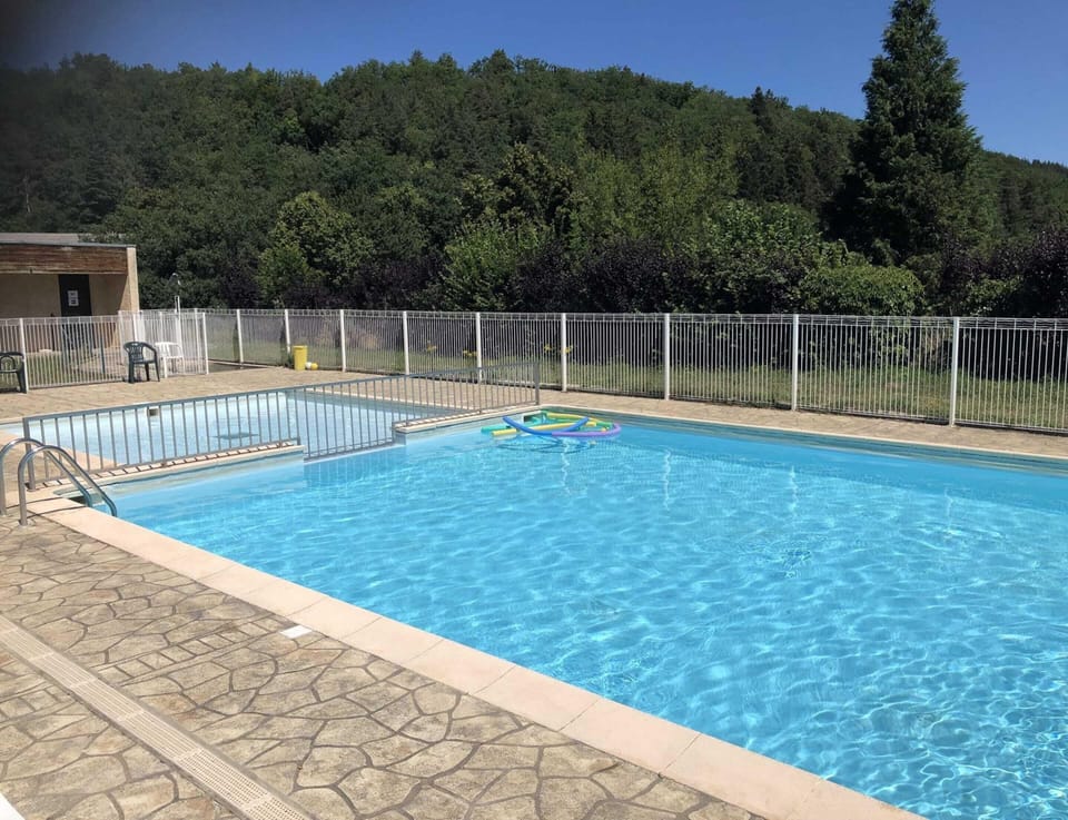 Apartment | Pool | Outdoor pool