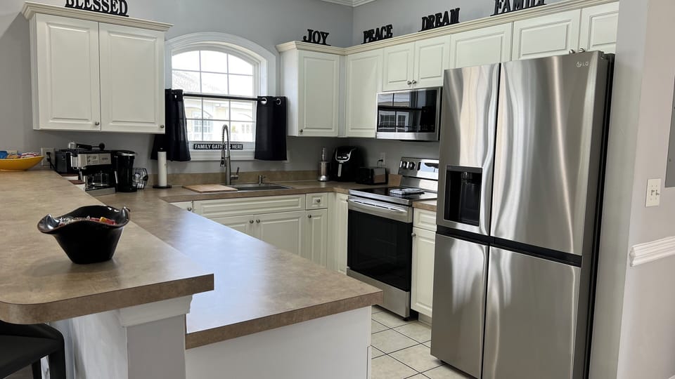 Apartment, 3 Bedrooms, Balcony, Garden View | Interior