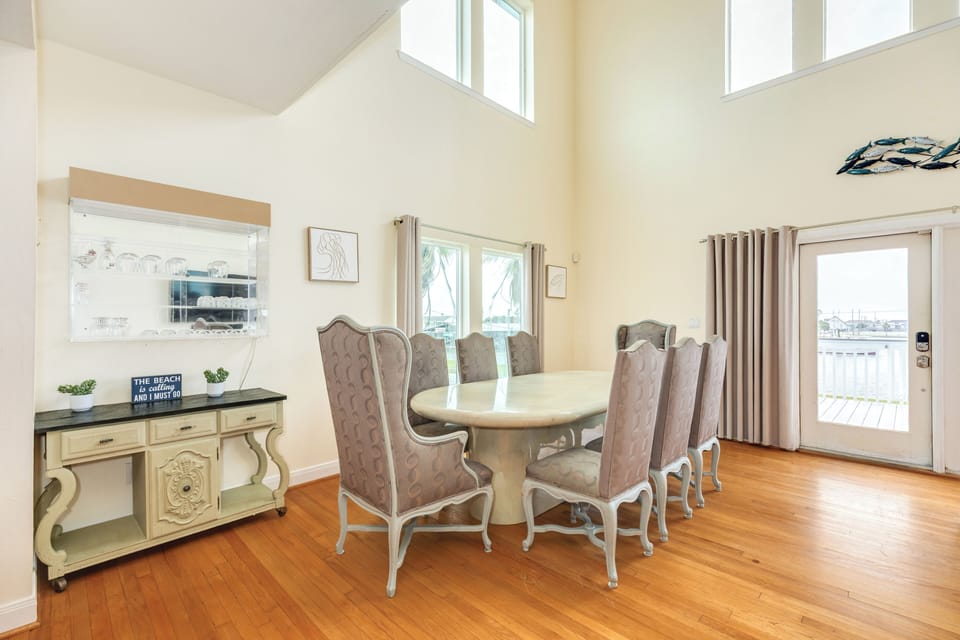 Great spot for dinner or family game nights