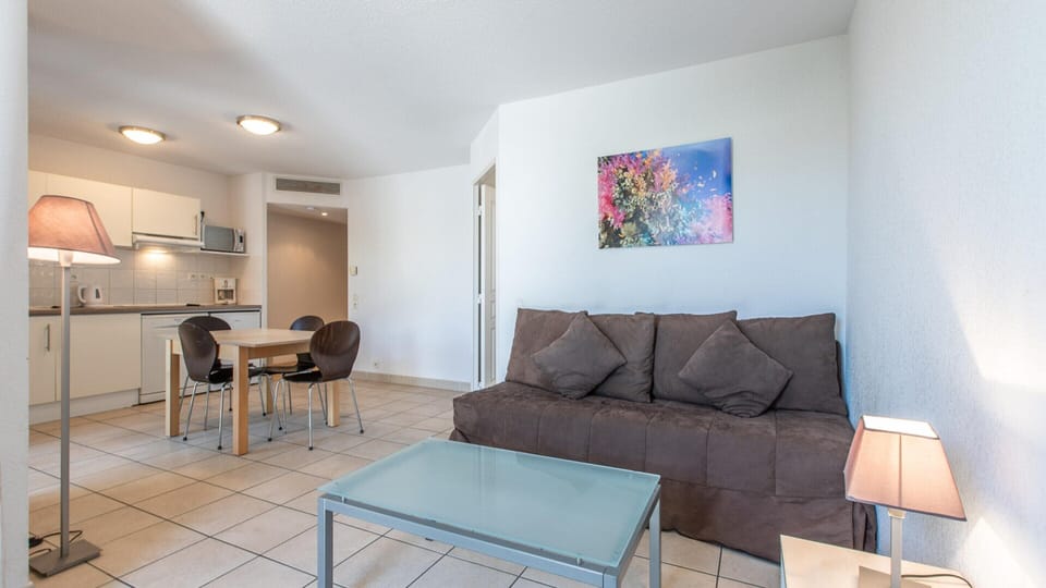 Apartment | Living room