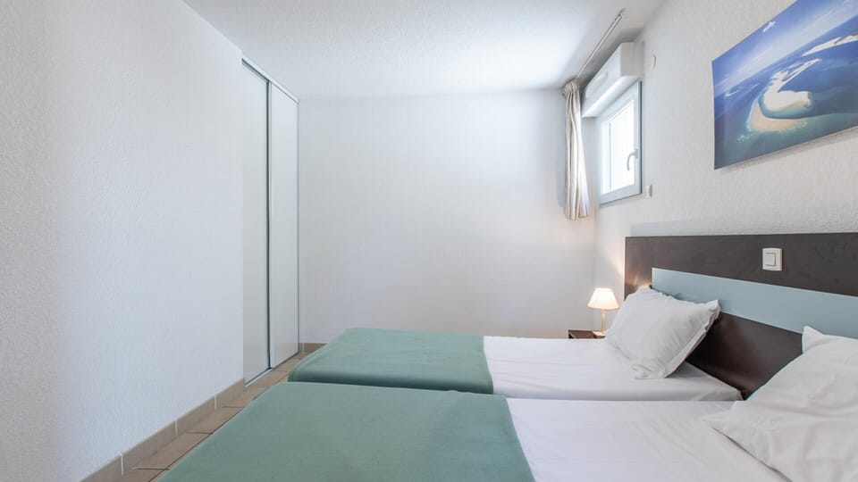 Apartment | 1 bedroom, bed sheets
