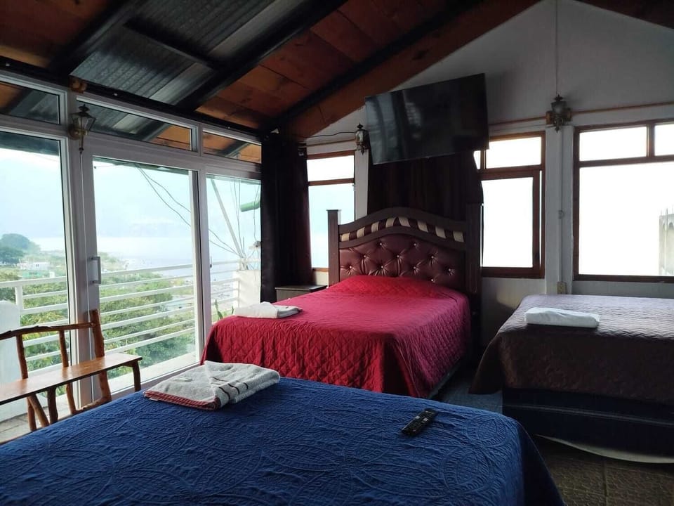Standard Triple Room, Lake View | WiFi (free)